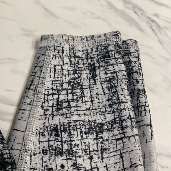 ALO yoga leggings - Picture 5 of 5